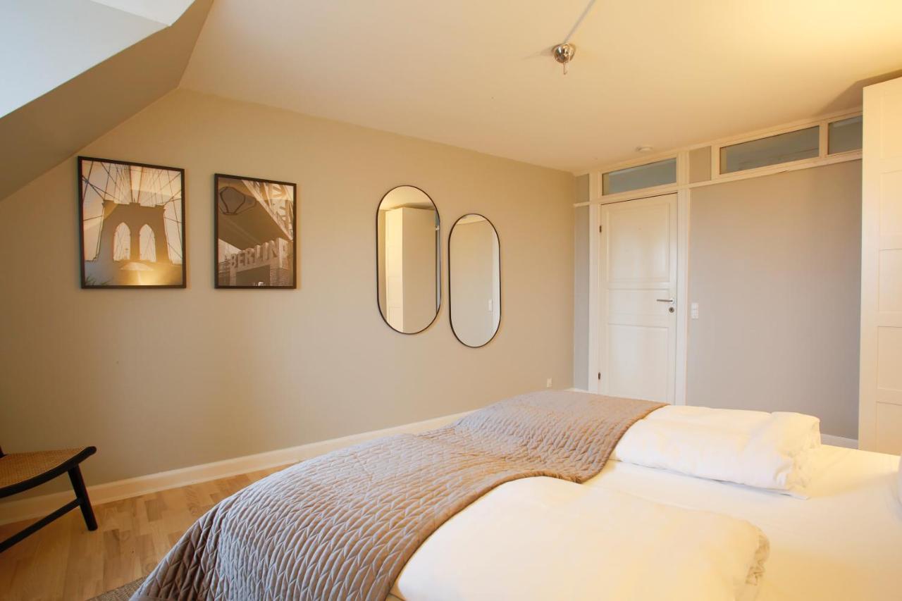 Unique 5 Bedroom W Exposed Beams In * København
